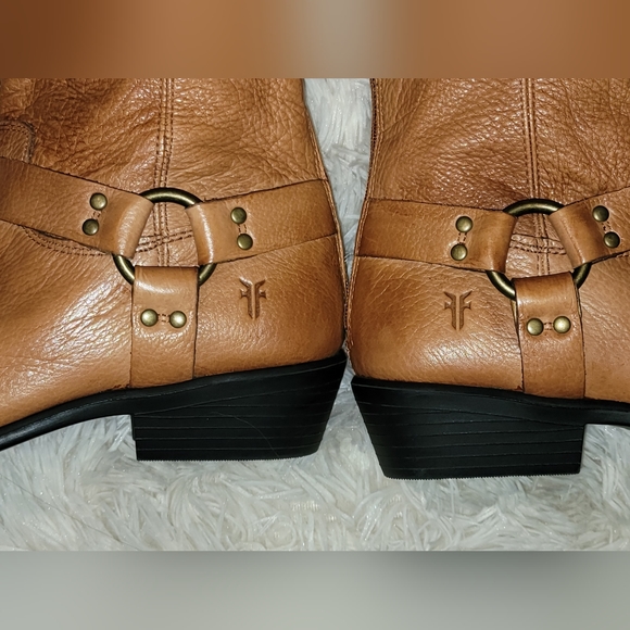 Frye Boots - Yth 3.5 (Woman 6) - Brown Leather Boots - EUC - Style 3496064WHS - Picture 12 of 13